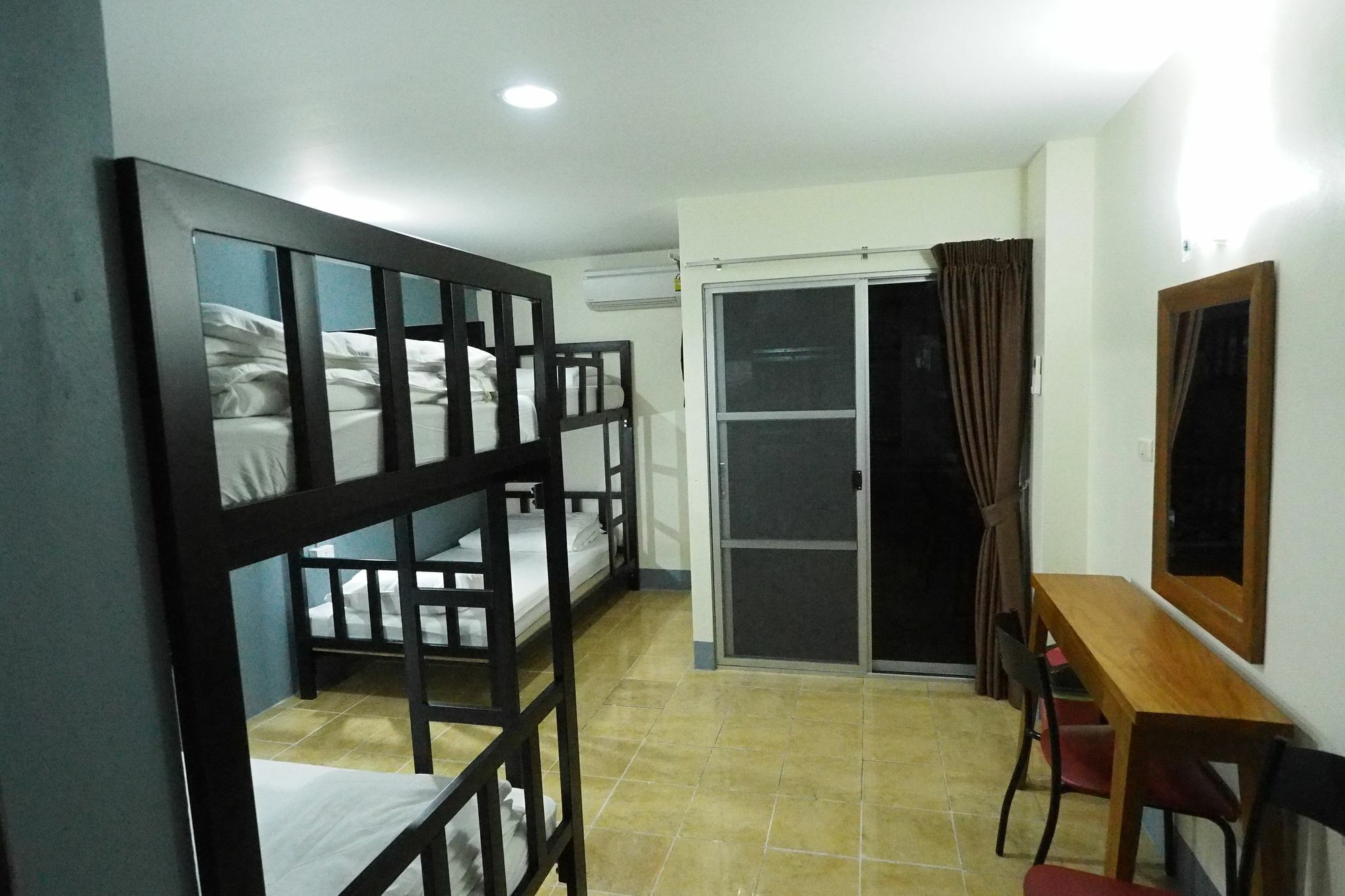 Just Sleep @Box Hostel Chiang Mai Buitenkant foto